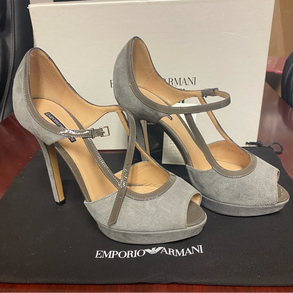 Emporio Armani grey suede high heel open toe shoes in size 6. Worn once. - Picture 4 of 9
